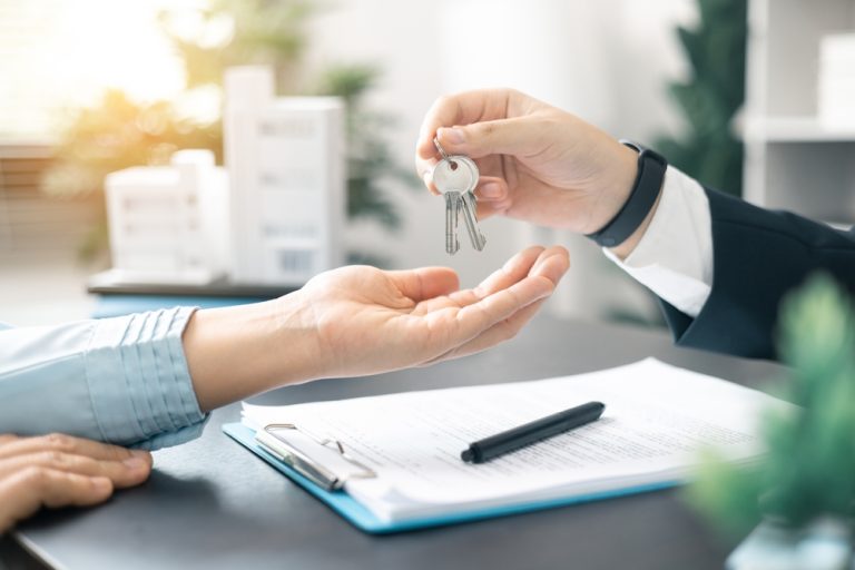 Entrega de llaves de una vivienda: derecho civil